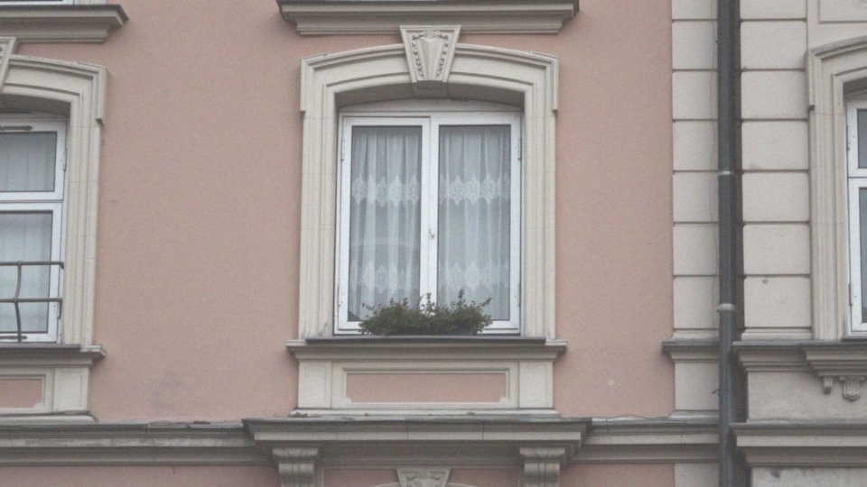 Jakie są zastrzeżenia dotyczące wynajmu mieszkań w programie „Mieszkanie za remont”?
